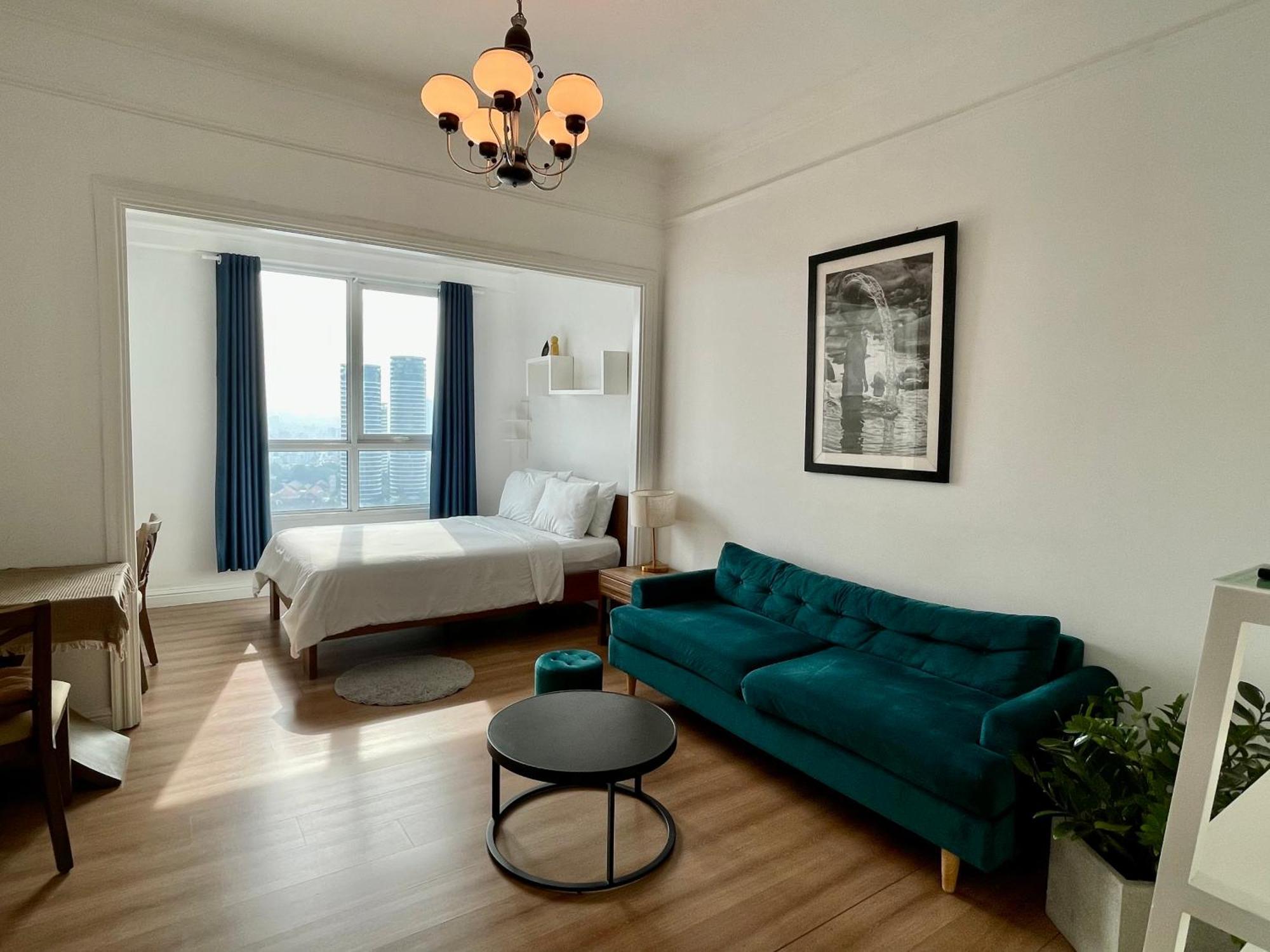 The Manor 2 Luxury Apartment Free Roof Top Pool Хошимин Экстерьер фото